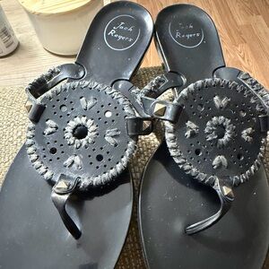 Jack Rogers Black Leather Circle-Detail Thong Sandals